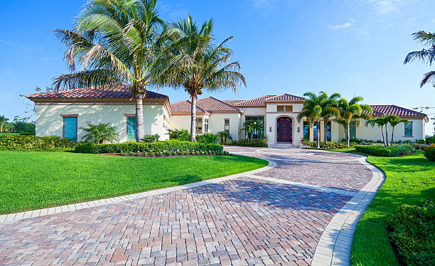 Best Driveway Pavers Contractor  in Aberdeen, WA